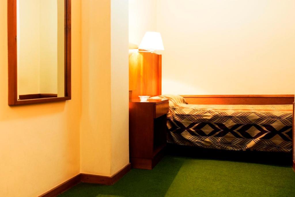 Hotel Del Jardin Сан-Мигель-де-Тукуман Экстерьер фото